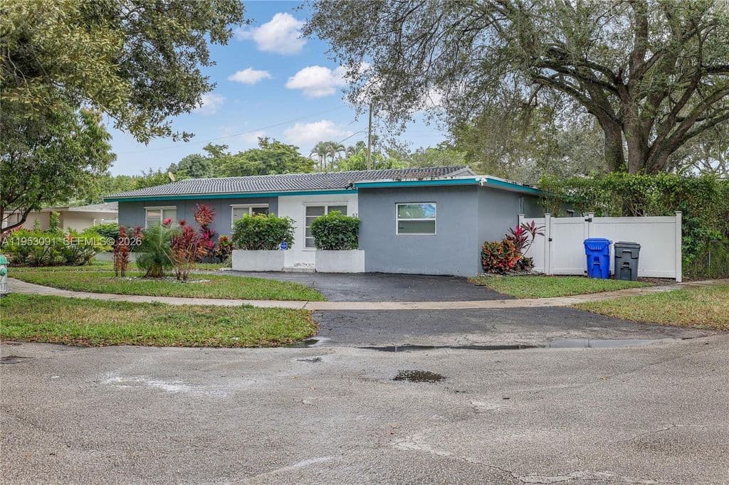 4+1 Müstakil ev — 5712 Monroe St