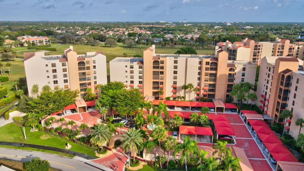 3+1 Condo — 7225 Promenade Drive #102