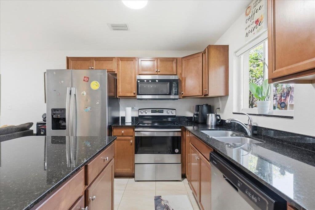 3-bedroom Property — 1340 SW 53rd Avenue