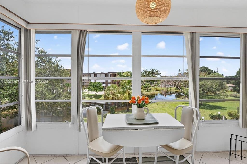 1+1 Condo — 2800 NW 47th Ter APT 303B