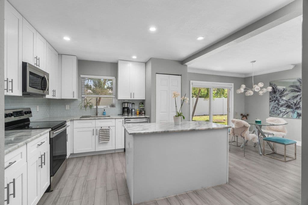 3-bedroom Single-Family Home — 3440 NE 10TH Terrace