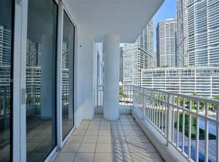 1-bedroom Condo — 801 Brickell Key Blvd APT 906, Miami, 33131