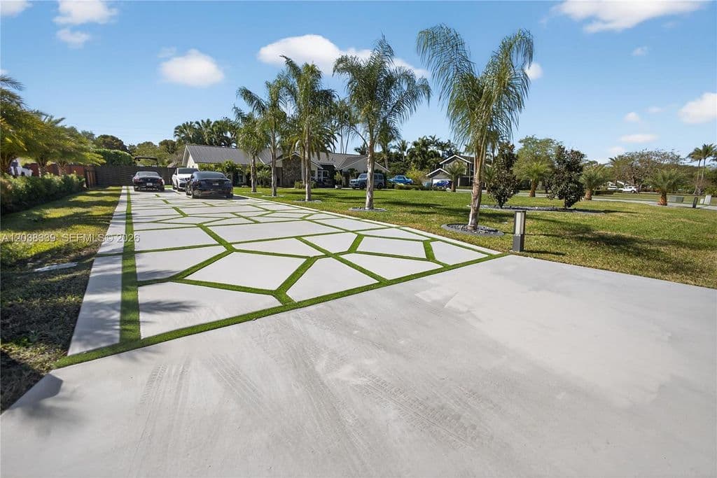 4-bedroom Single-Family Home — 15050 SW 167th St