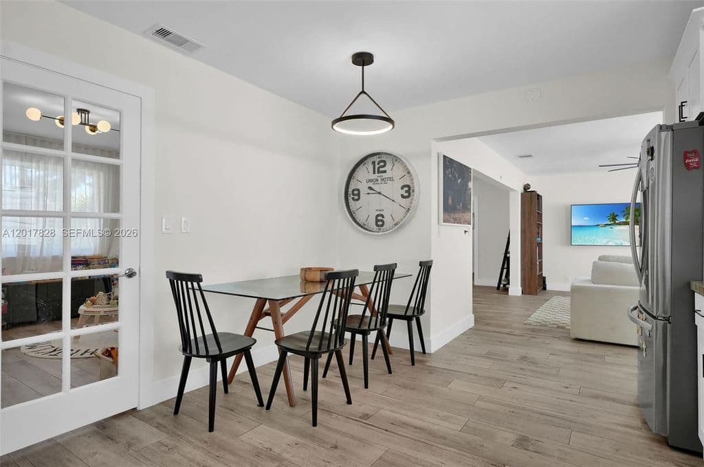 3-bedroom Single-Family Home — 1301 Hollywood Blvd