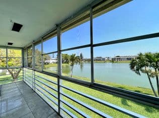 2+1 Condo — 136 Somerset G, West Palm Beach, 33417