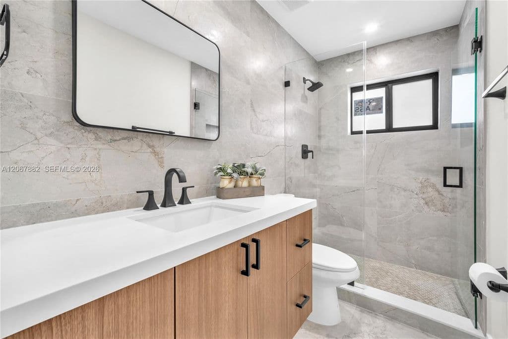 3+1 Müstakil ev — 2840 SW 5th St