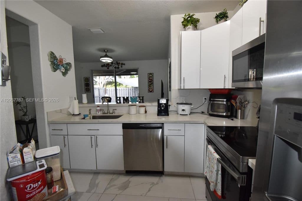 4+1 Mülk — 3818 SW 171st Ter