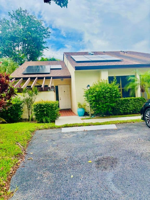 2-bedroom Single-Family Home — 7551 CAESAR Street #A