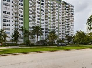 1+1 Condo — 2100 Sans Souci Blvd #A707, North Miami, 33181