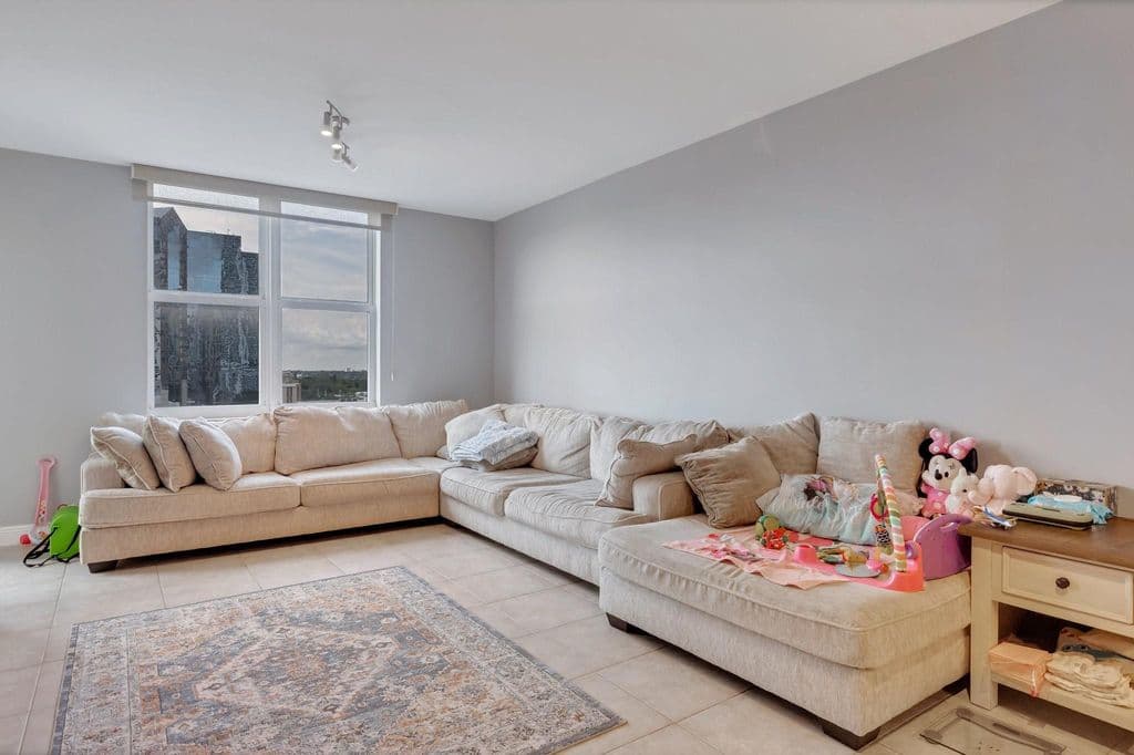 2-bedroom Condo — 511 SE 5th Avenue #912