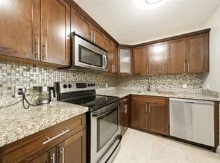 3+1 Condo — 3440 NE 192nd St #1P-A, Aventura, 33180