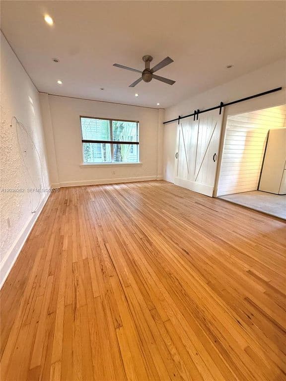 2-bedroom Condo — 900 16th St APT 108