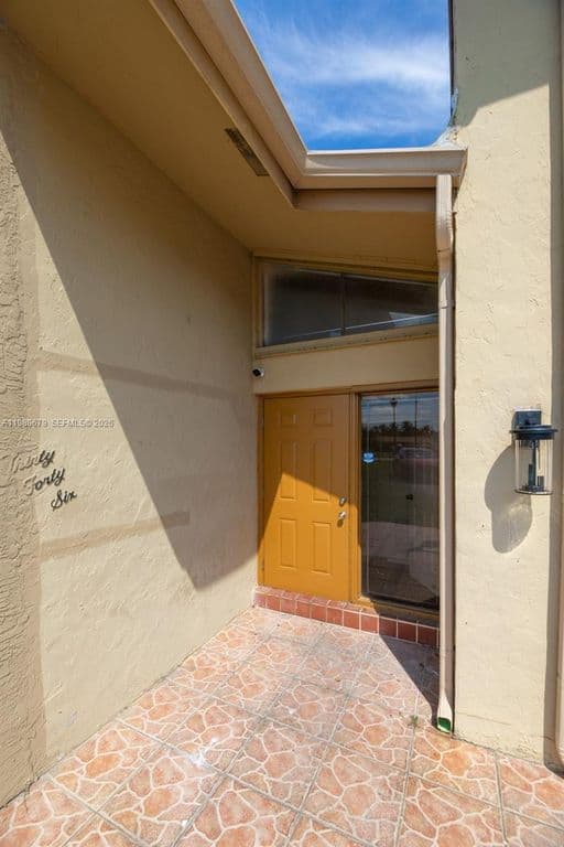 3+1 Condo — 3046 W Missionwood Ln #A-2
