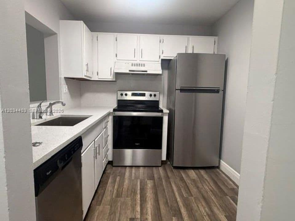2+1 Condo — 4147 NW 90th Ave APT 102