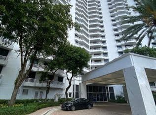 2-bedroom Condo — 3300 NE 192nd St APT 612, Aventura, 33180