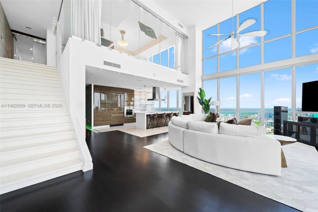 4+1 Condo — 1100 Biscayne Blvd Unit 5706