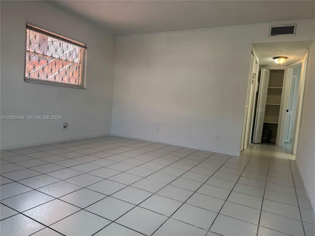 2-bedroom Condo — 321 SW 1st Ct #K-4