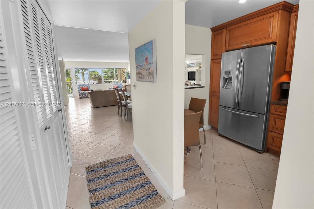 2-bedroom Condo — 328 N Ocean Blvd APT 302