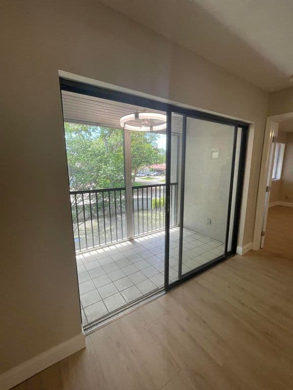 3+1 Condo — 9537 SW 1st Court