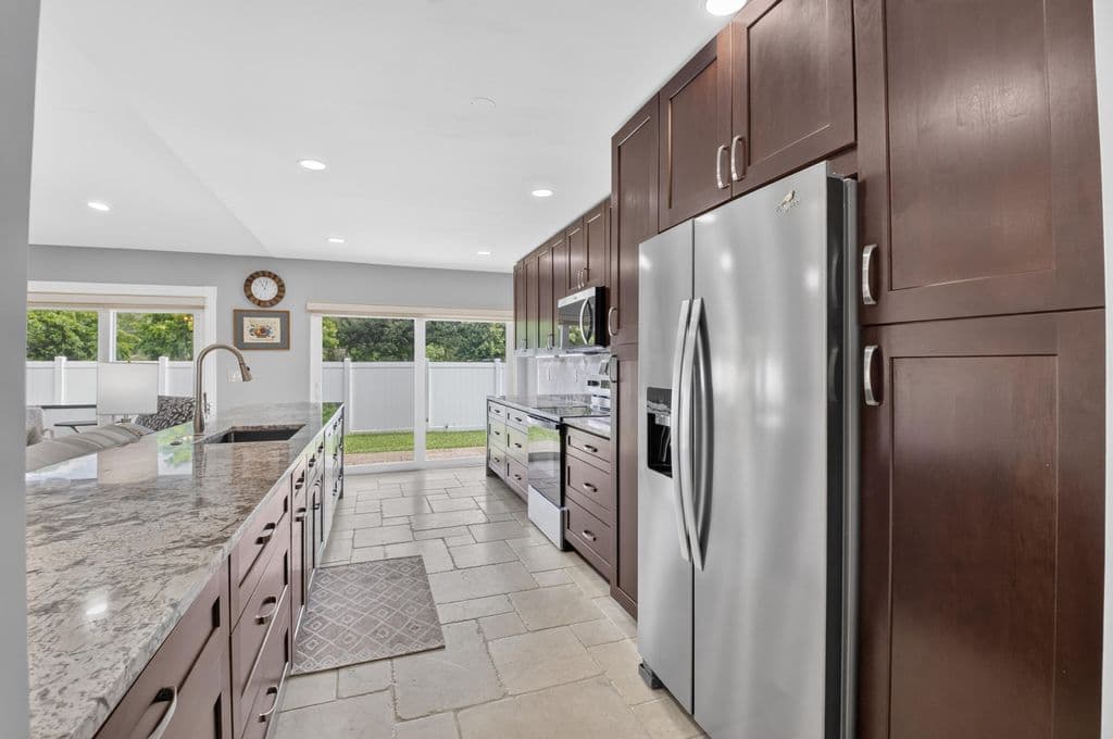 2+1 Müstakil ev — 22018 Colony Drive