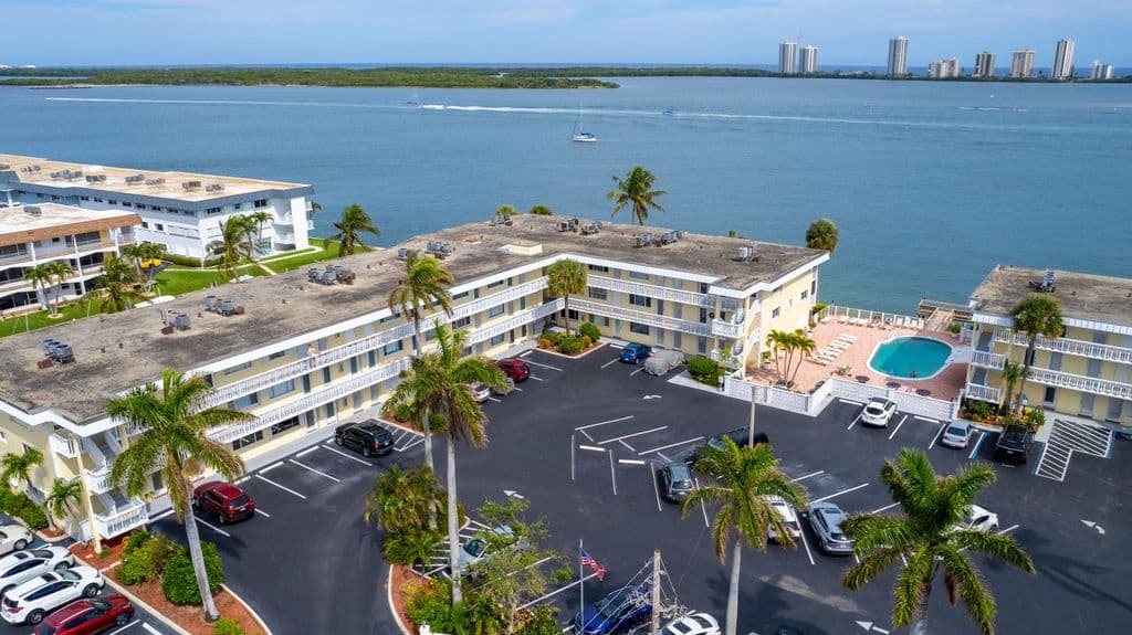 2-bedroom Condo — 101 Doolen Court #201