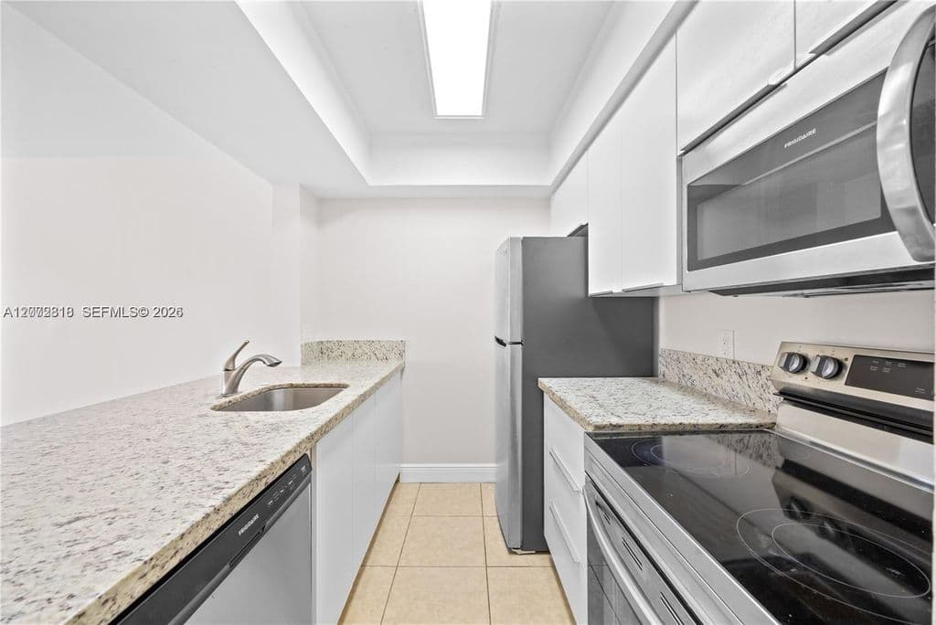 2+1 Condo — 10001 W Atlantic Blvd APT 316