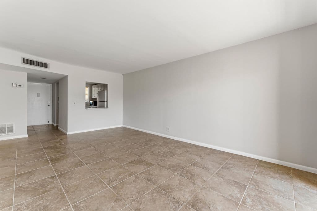 2-bedroom Condo — 1638 EMBASSY Drive #208