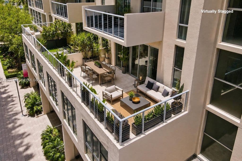 2+1 Mülk — 3449 NE 1st Ave Unit 109