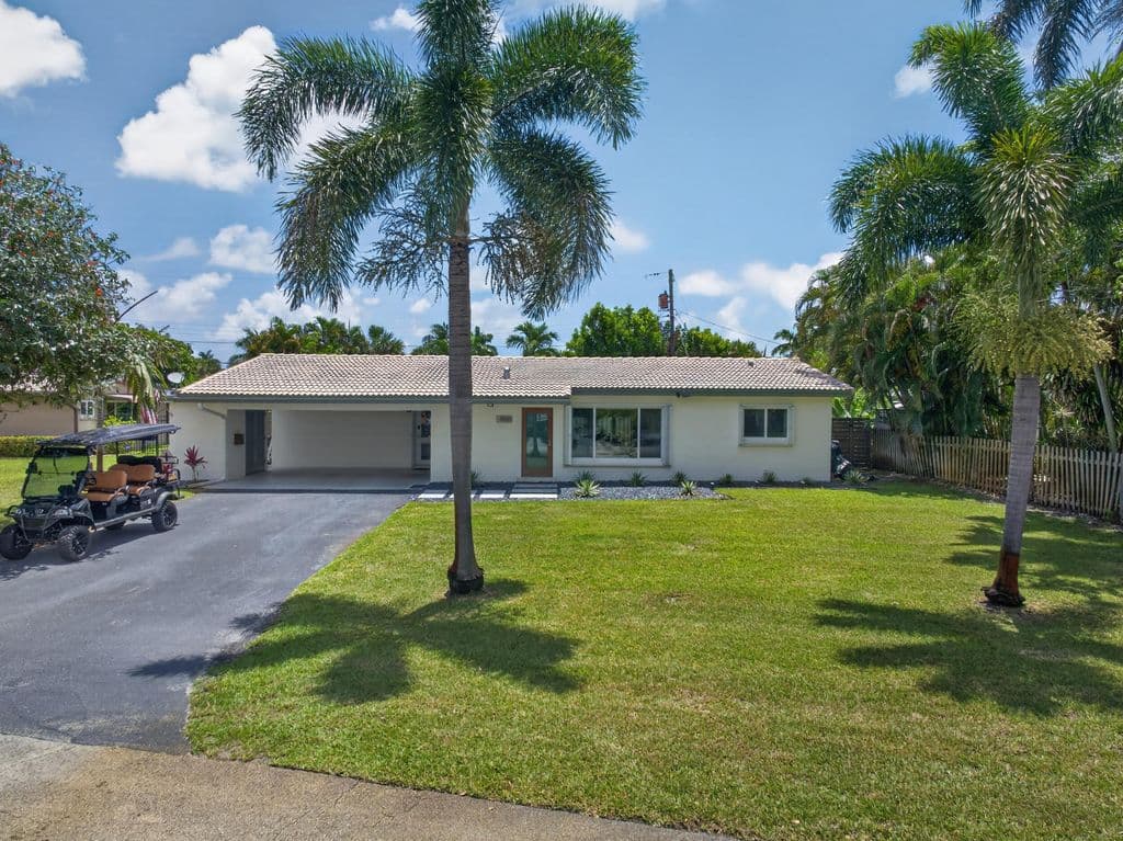 3-bedroom Single-Family Home — 4800 NE 15th Terrace