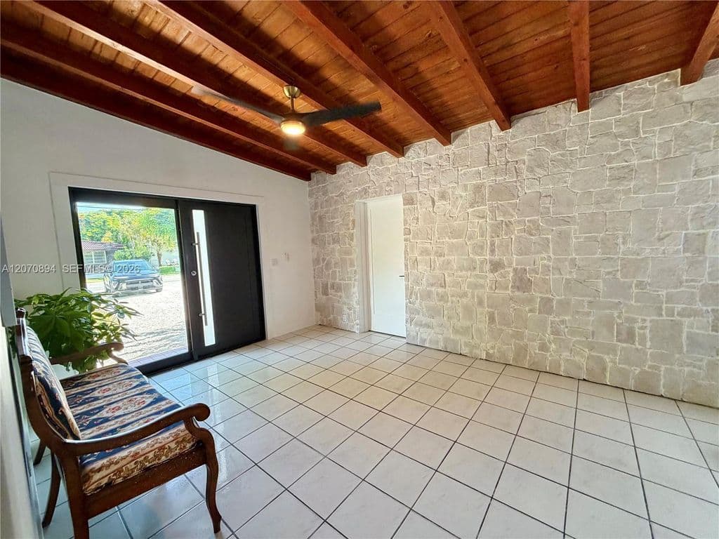 3-bedroom Single-Family Home — 6561 SW 34th St