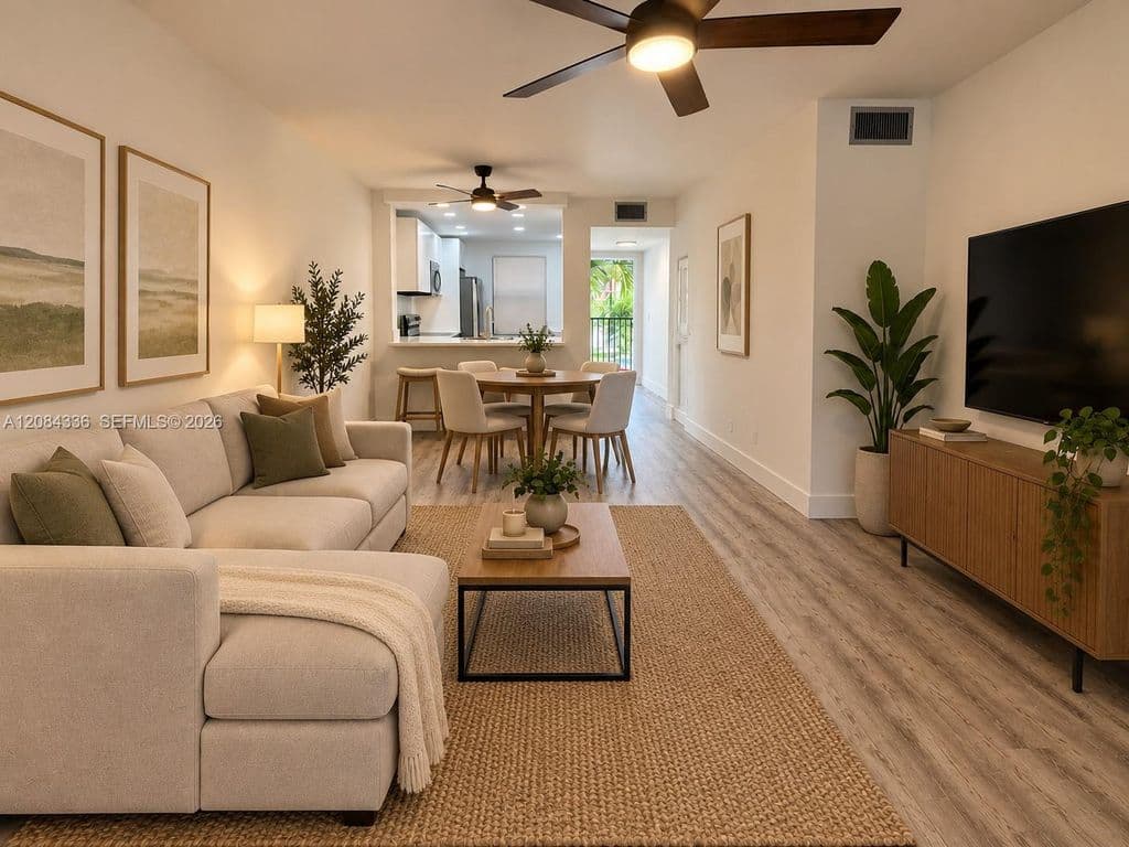 2-bedroom Condo — 10304 Sunrise Lakes Blvd APT 209