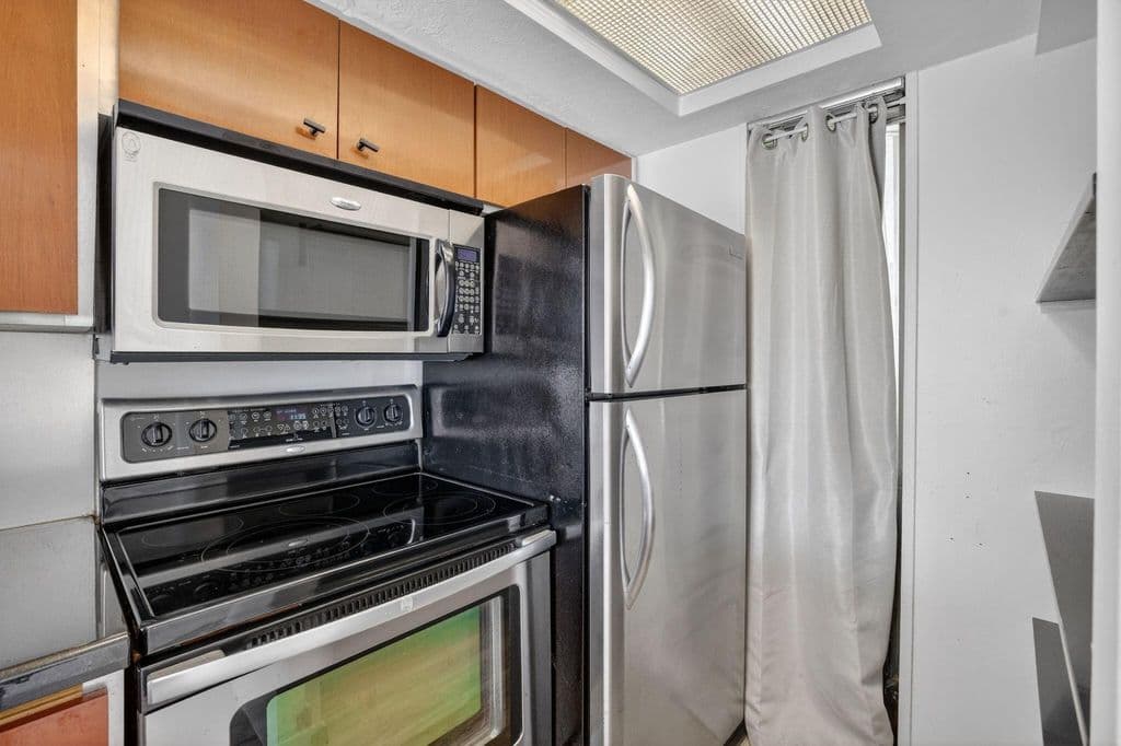 2-bedroom Condo — 1531 SE 15th Street #8