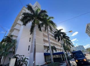 1-bedroom Condo — 1300 Lincoln Rd #D304, Miami Beach, 33139