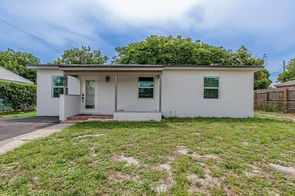 3-bedroom Single-Family Home — 1416 S C Street