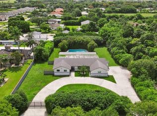 5+1 Müstakil ev — 22421 SW 184th Ave, Miami, 33170