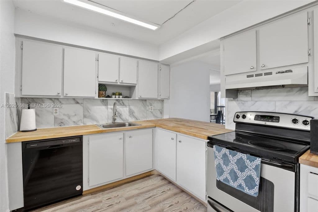 2-bedroom Condo — 7020 Nova Dr APT 308D