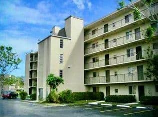 2+1 Condo — 8730 N Sherman Circle #507, Hollywood, 33025