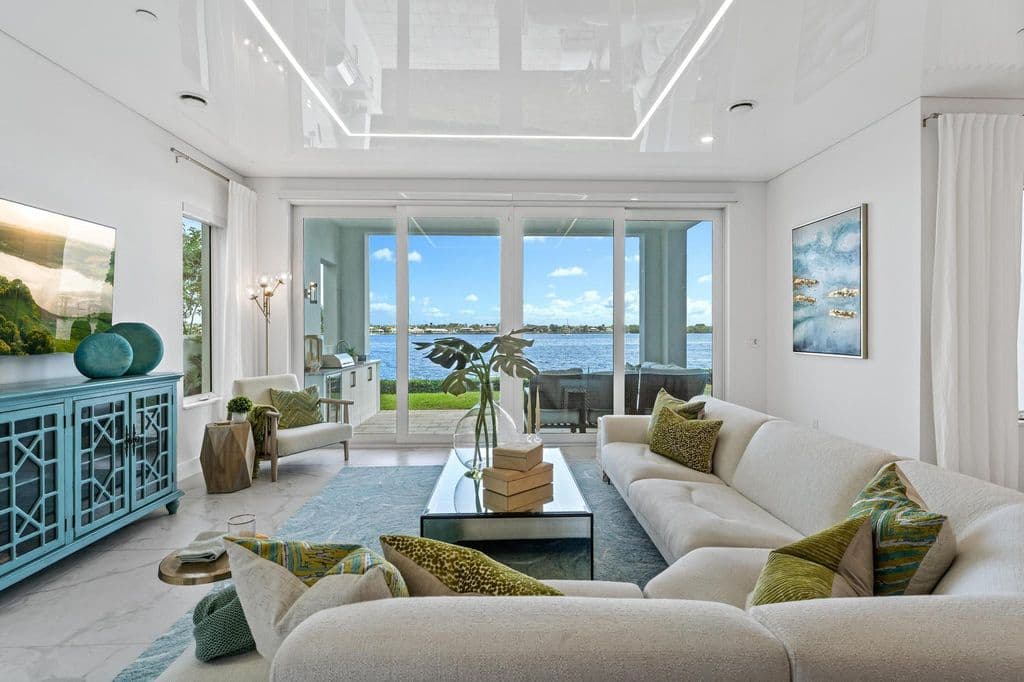 3+1 Condo — 100 Water Club Court N