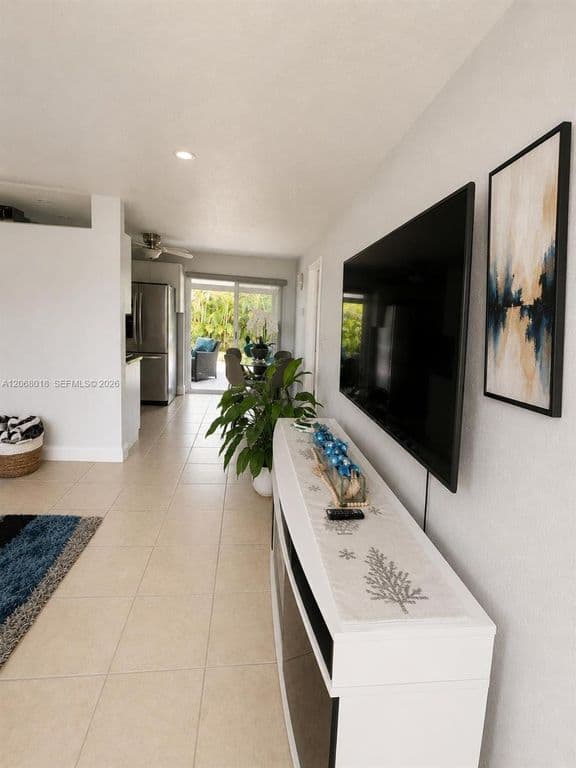 3-bedroom Single-Family Home — 4910 SW 16th St