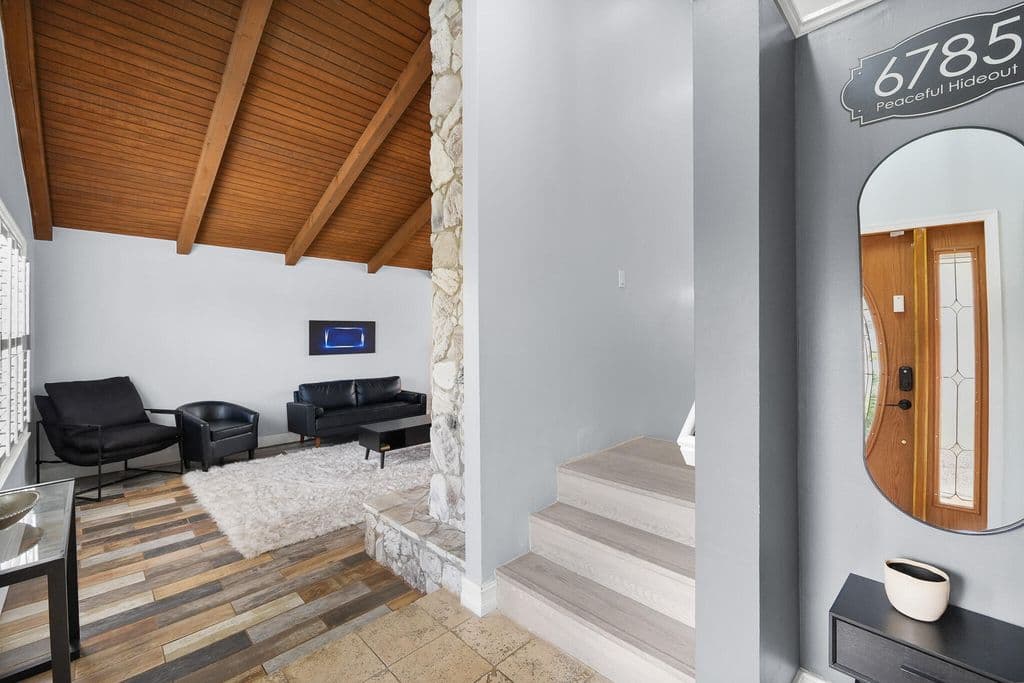 3-bedroom Single-Family Home — 6785 ESCONDIDA Drive