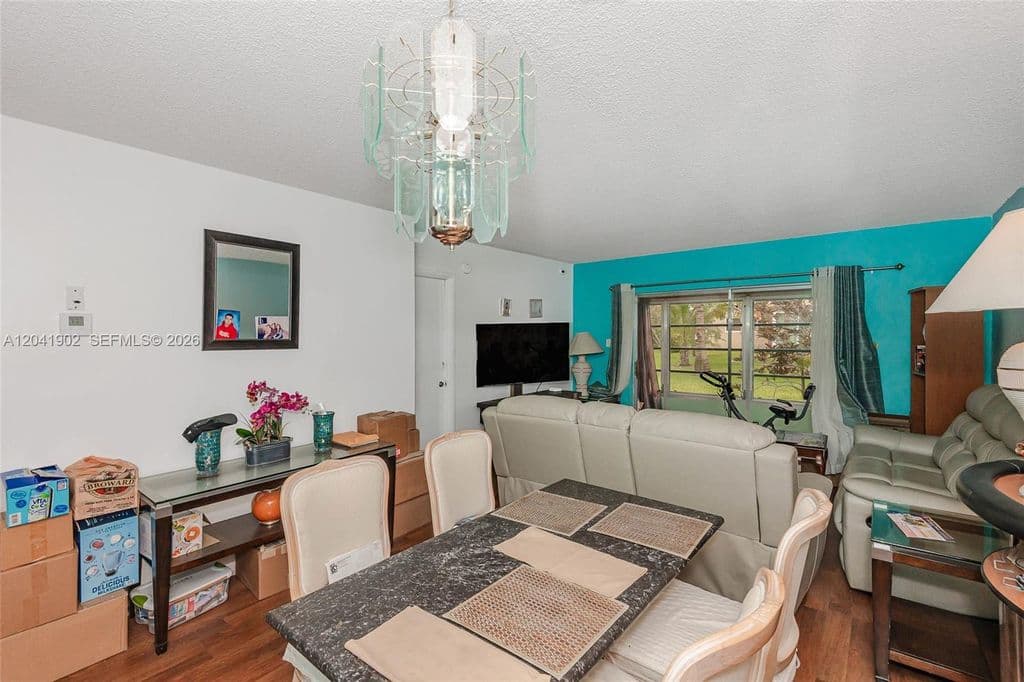 2+1 Condo — 7200 NW 4th Pl APT 101