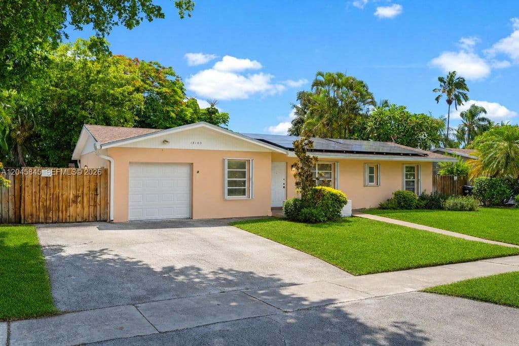 3+1 Müstakil ev — 18103 SW 93rd Ave