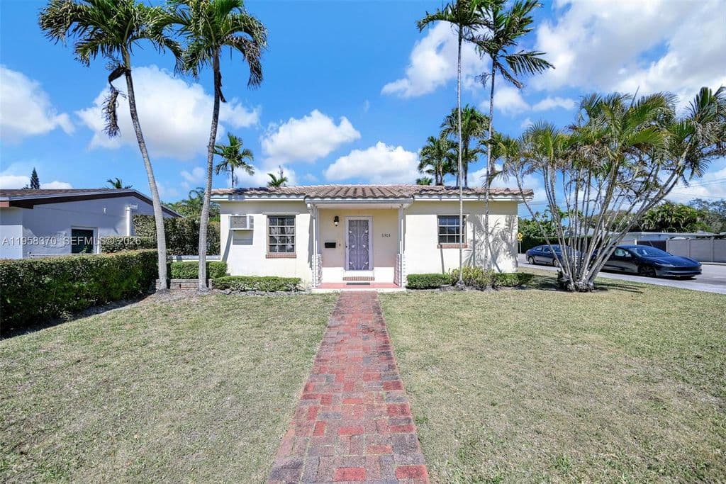 3+1 Müstakil ev — 6303 SW 43rd St