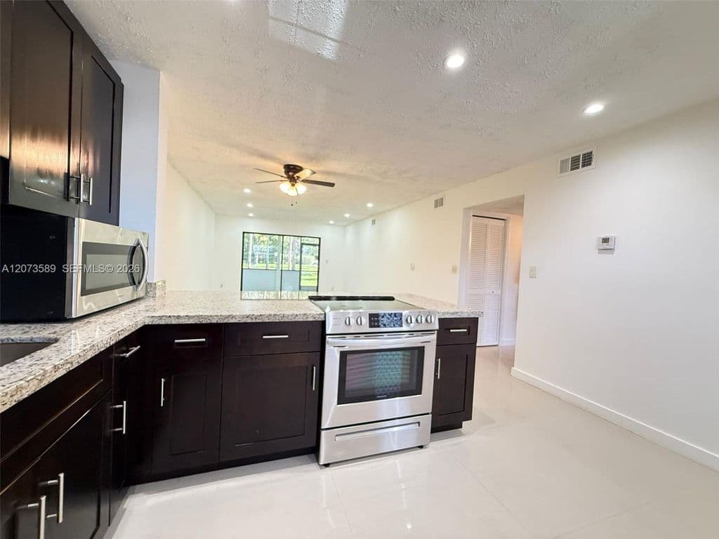 2+1 Condo — 6095 N Sabal Palm Blvd APT 103