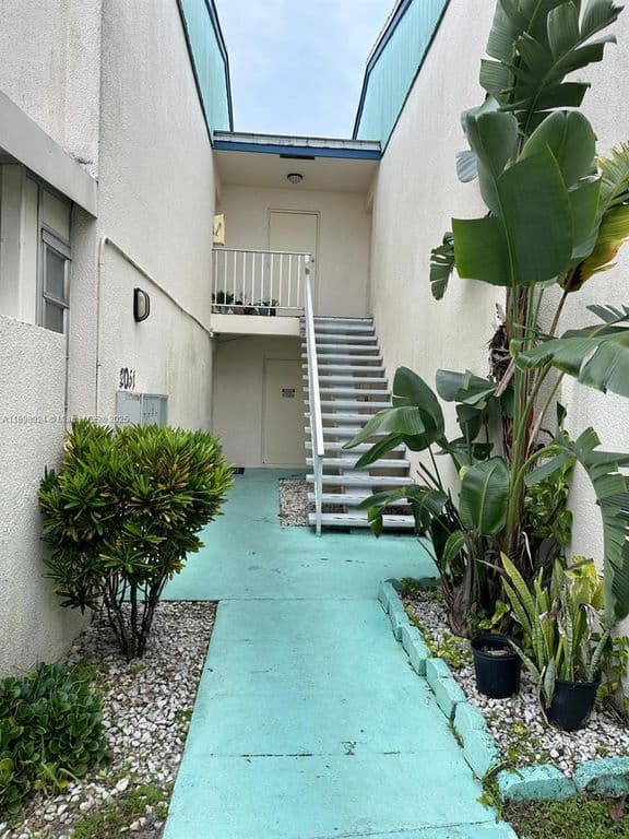2-bedroom Condo — 2051 NW 46th Ave APT F102