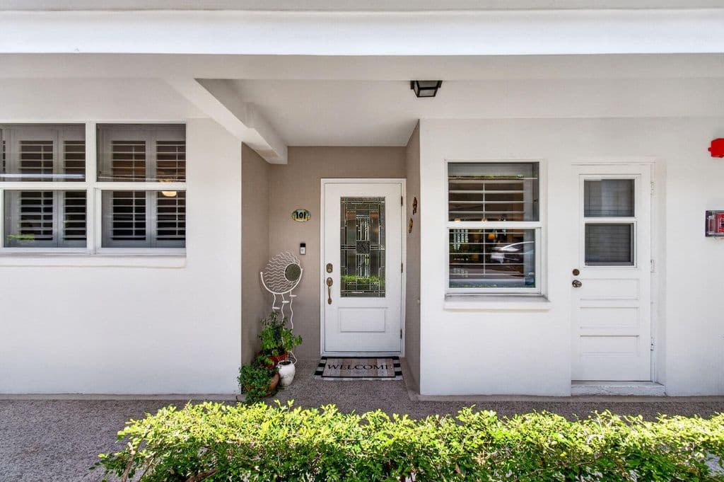 2+1 Condo — 2829 Florida Boulevard #101