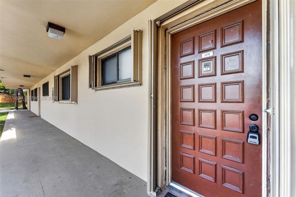 2-bedroom Condo — 8415 SW 107th Ave APT 143W
