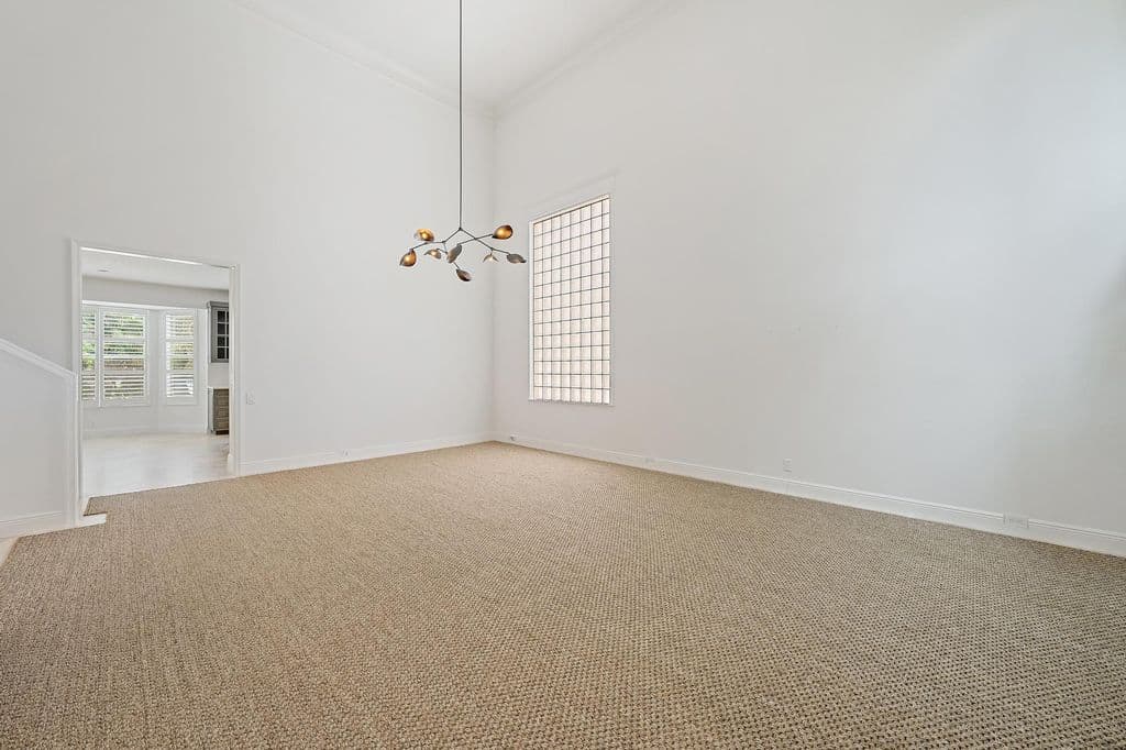4-bedroom Single-Family Home — 76 Princewood Lane