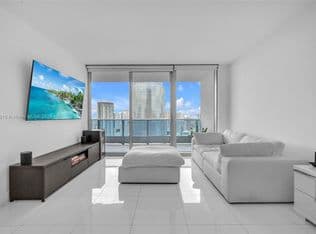 1-bedroom Condo — 200 Biscayne Blvd Unit 4012, Miami, 33131