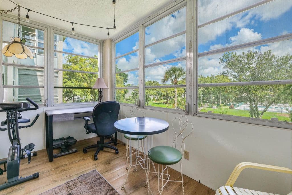 2-bedroom Condo — 4851 NW 26th Court #344